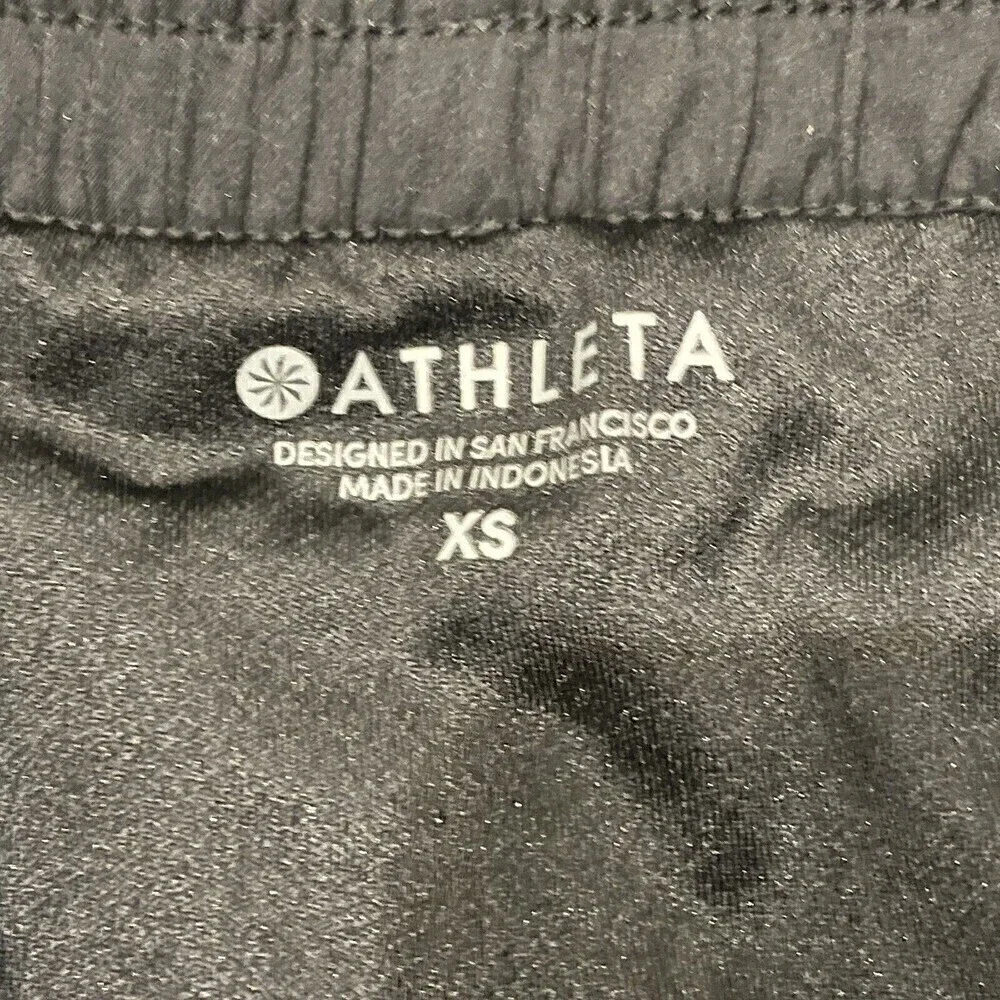 Athleta Mesh Racer Run Short 4